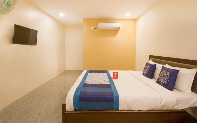 OYO 10225 Hotel Sree Chandana