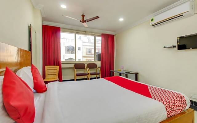 OYO 71957 Hotel Srinivasa Residency