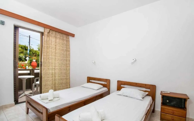 Nikos BnB