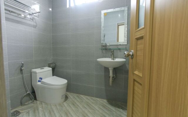 OYO 1068 Fussa Hostel and Apartment