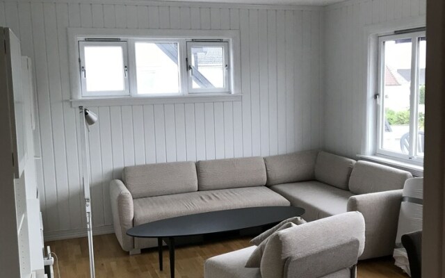 StayPlus Central 4 Bedroom Home