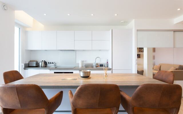 VANEAU Splendide duplex sur la Croisette