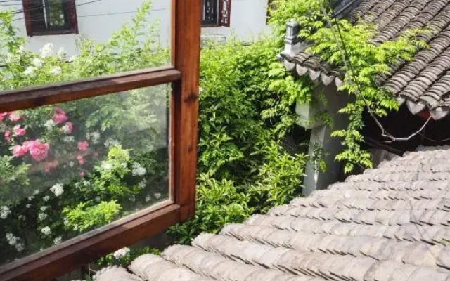 Xitang Yunlaiji Riverside Art Hotel (Xitang Guzhen Store)