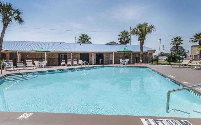 Quality Inn Hinesville - Fort Stewart Area