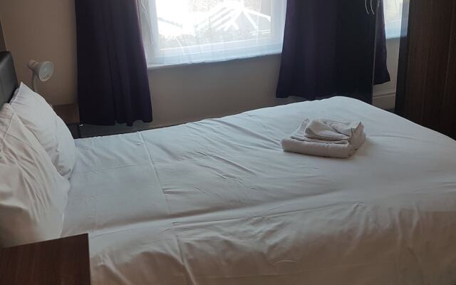 Bramshott Budget Rooms