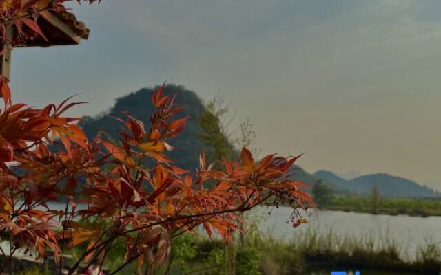 Puzhe hei Yunlu Lake View B & B