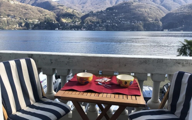 Larius balcony on the lake