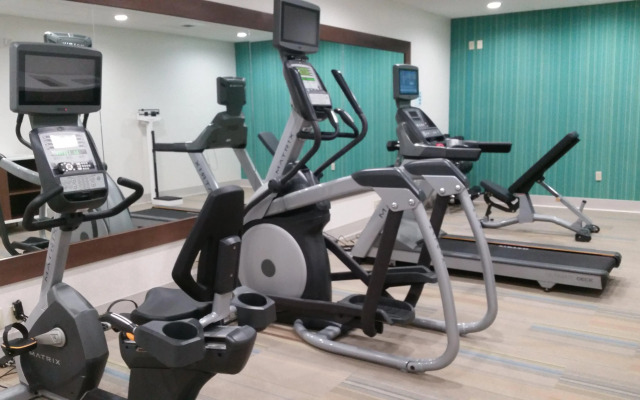 Holiday Inn Express and Suites Pigeon Forge Sevierville by IHG