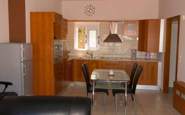 Agia Efimia Seaside 2b r Apartment