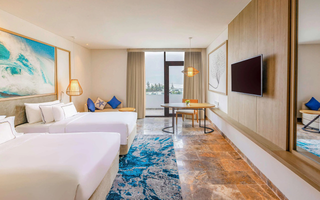 Melia Danang Beach Resort - photo 5