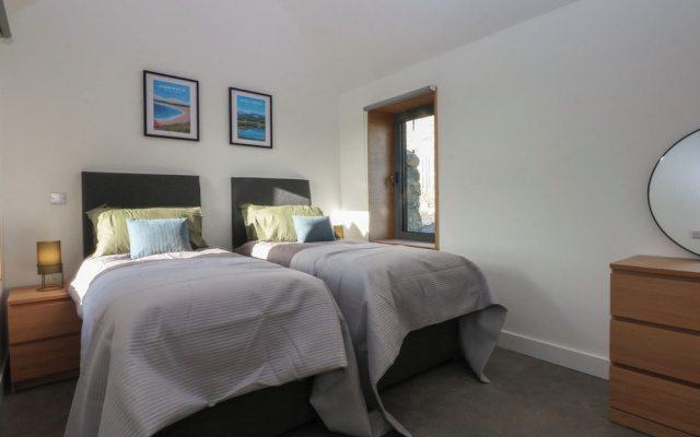 Tithe Barn Lodge