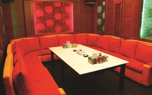 Regal Hotel