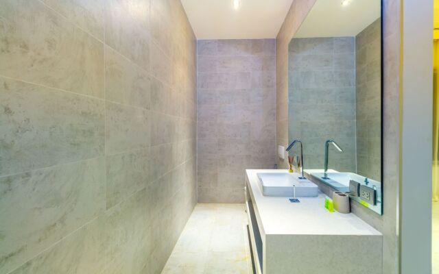 Gatsby Rawai Villa