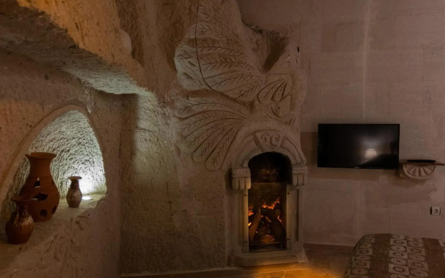 Grand Elite Cave Suites