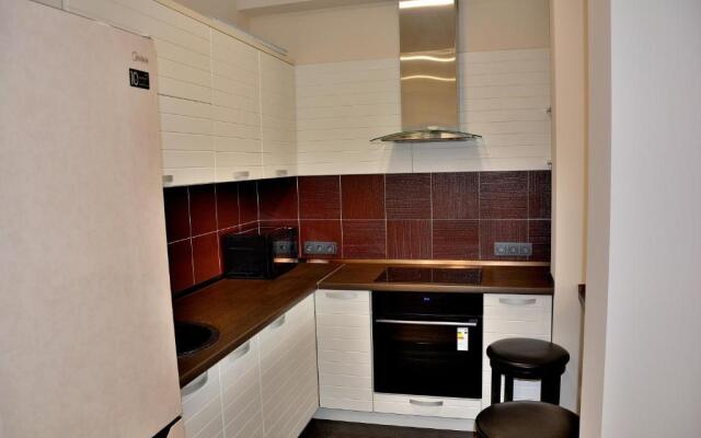 Ujutnaja 2-komnatnaja kvartira v tsentre g. Almaty