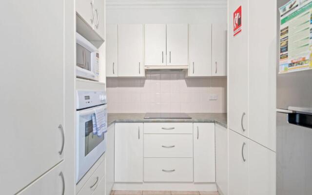 Little Hut, Unit 3, 20 Kurrawa Close