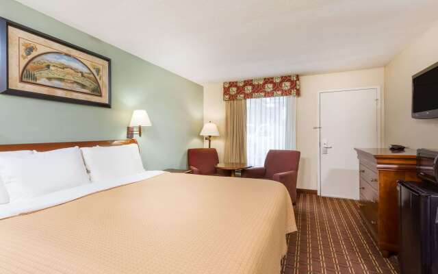 Days Inn by Wyndham Orangeburg