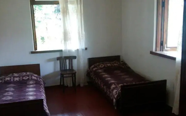 House on Markoz Achareli