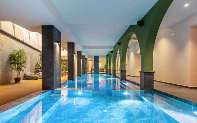 Minos Ambassador - Adults only