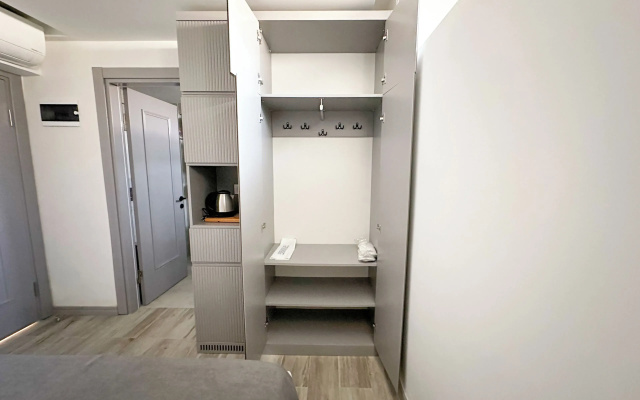 Müzeyyen Hanım Konağı Alaçatı 12+
