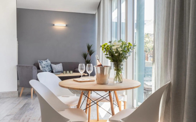 17 Marine, 2 Bedroom Family Apartment 102