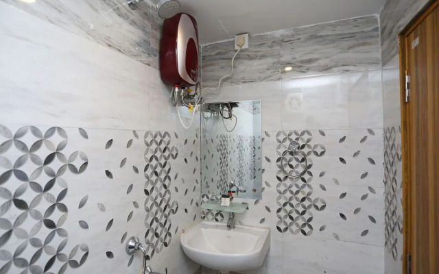 Hotel Rainbow By OYO Rooms