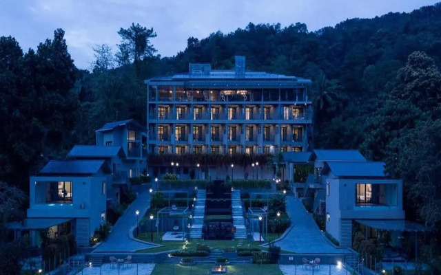 Niraamaya Retreats Samroha Athirappilly