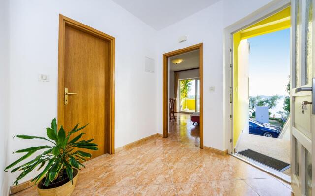 Petin - 5m From the sea - A2