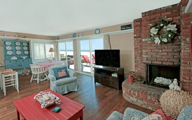 6302 W. Ocean Front (68447)