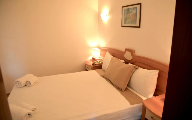 Efe Hotel Göcek