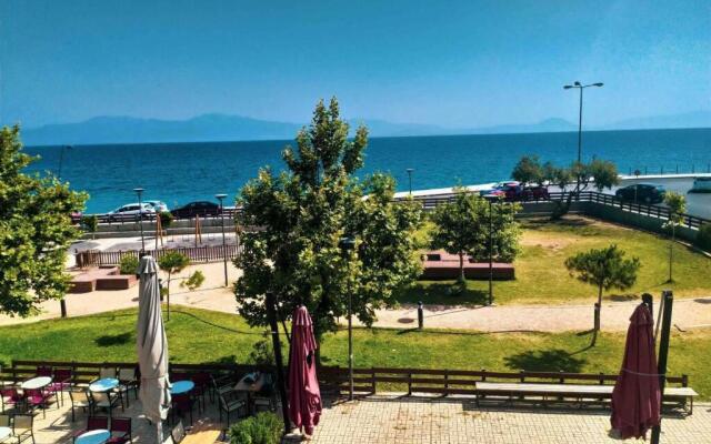 Sea View Roof Garden Apartment