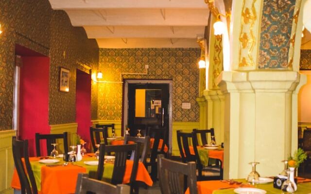 Yellow Durbar Apartment and Lounge