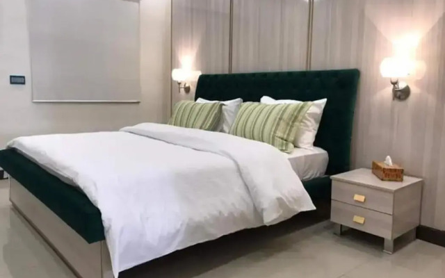 Airport Hotel