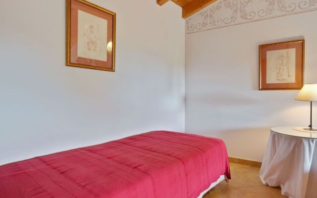 Fabulous Mansion in Pesina Spezie near Lake