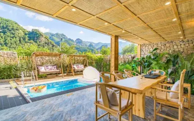 Floral Hotel · Taohua Yingshu Resort Hotel (Tianyunshan Scenic Area)