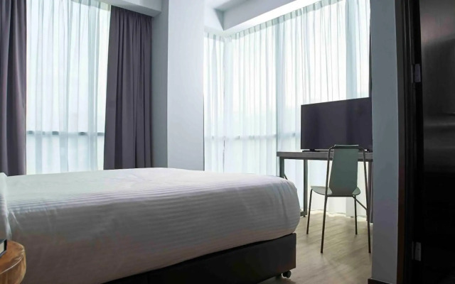 Urban H Hotel