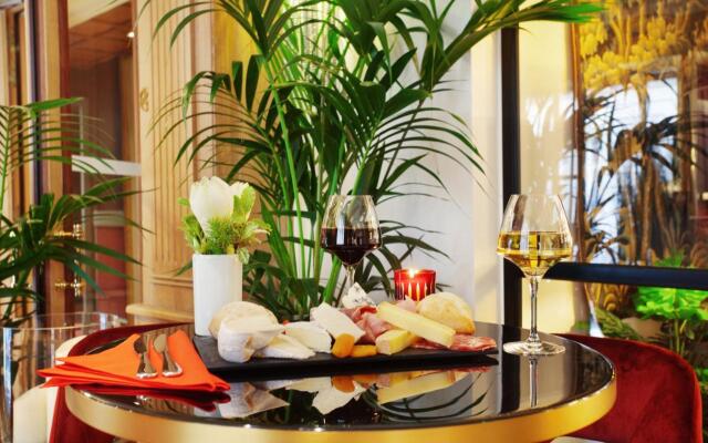Hotel Trianon Rive Gauche