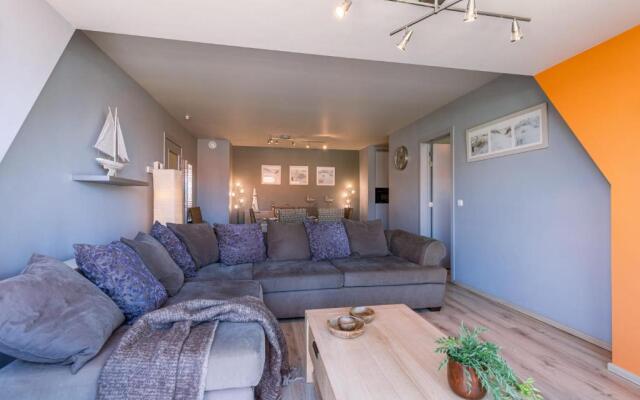 Cosy apartment with outside pool and balcony