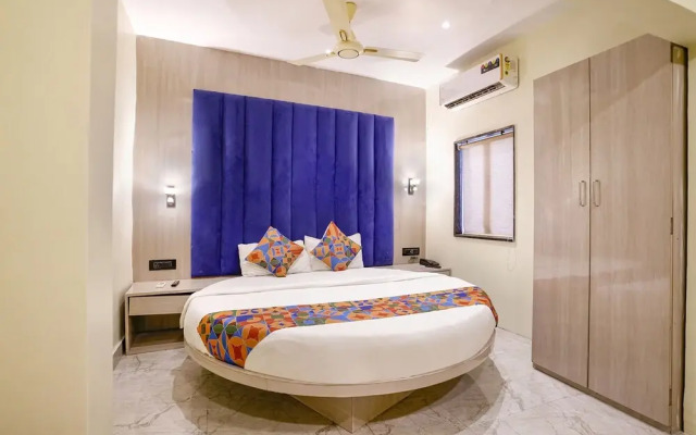Fabhotel Priceless