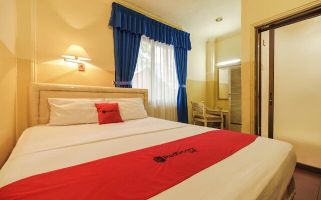 Margot Hotel by RedDoorz