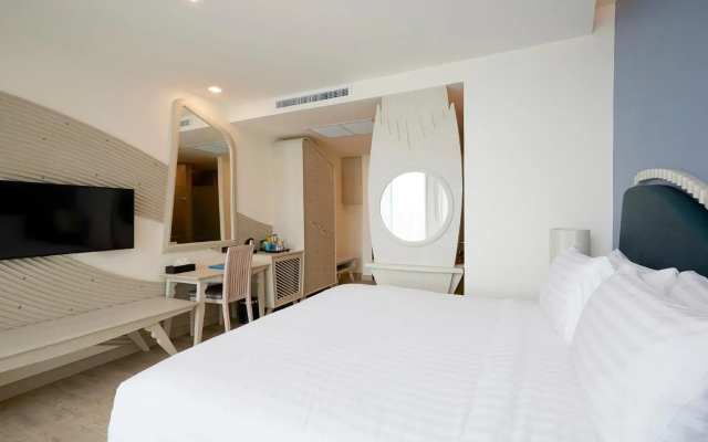 Elmas Cha-Am Design Hotel (SHA Extra Plus)