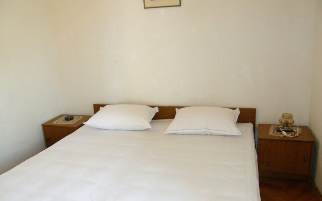 Apartment and Rooms Gasperov