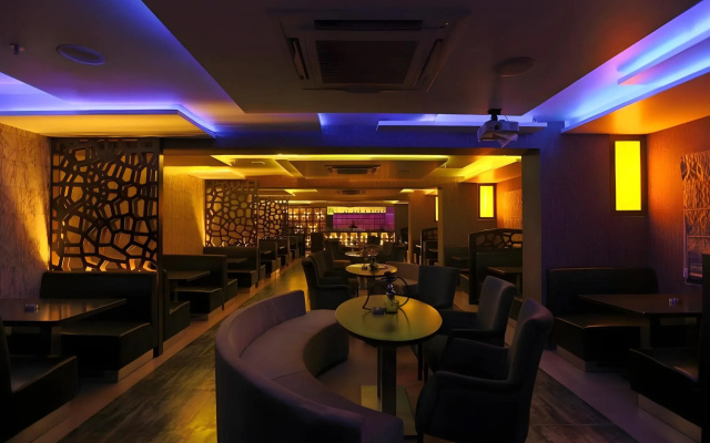 Brijwasi Lands Inn