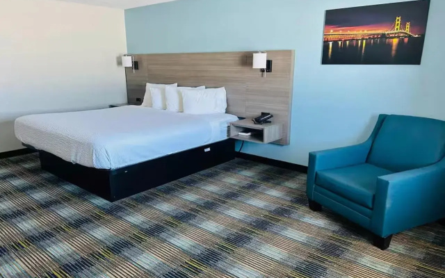 AmericInn by Wyndham Saint Ignace Lakefront
