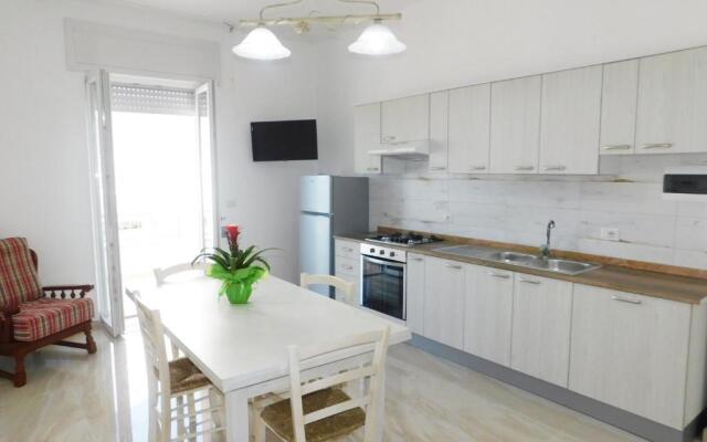 Bilocale con balcone sul mare 107