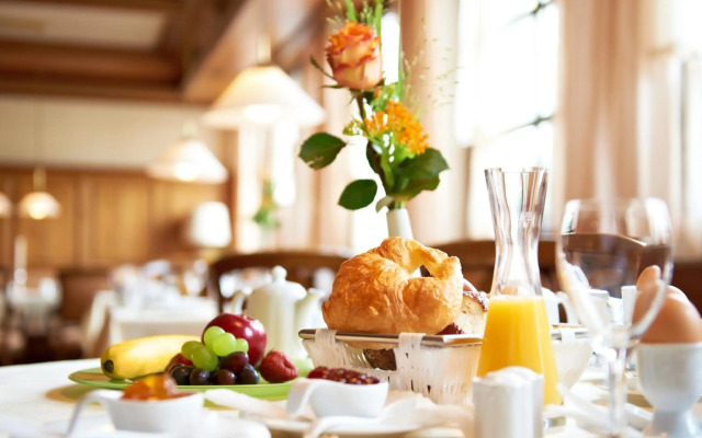 Hirsch Hotel