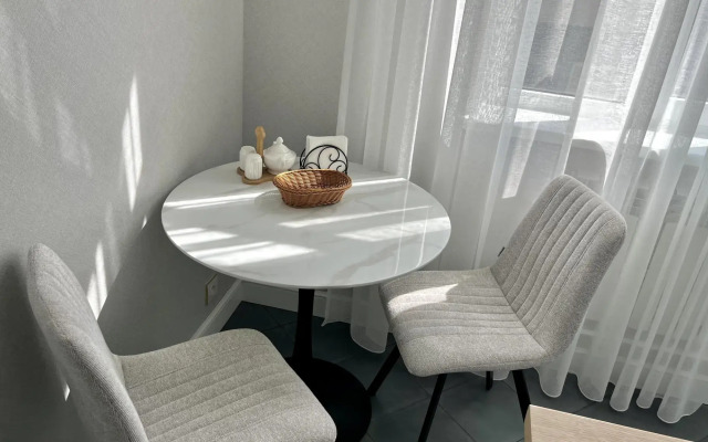 Aura на улице Ленина 60