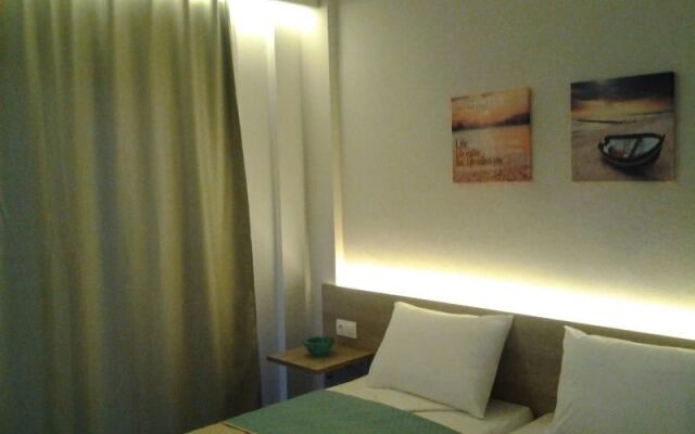 Lola Apartments