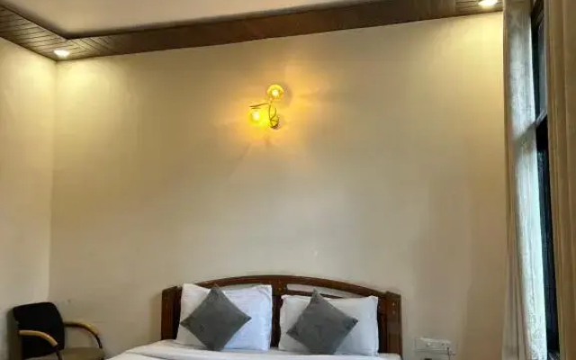 Hotel Maya Regency Bhimtal