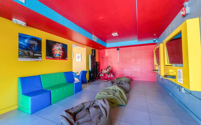 Ramada by Wyndham Hotel & Water Park